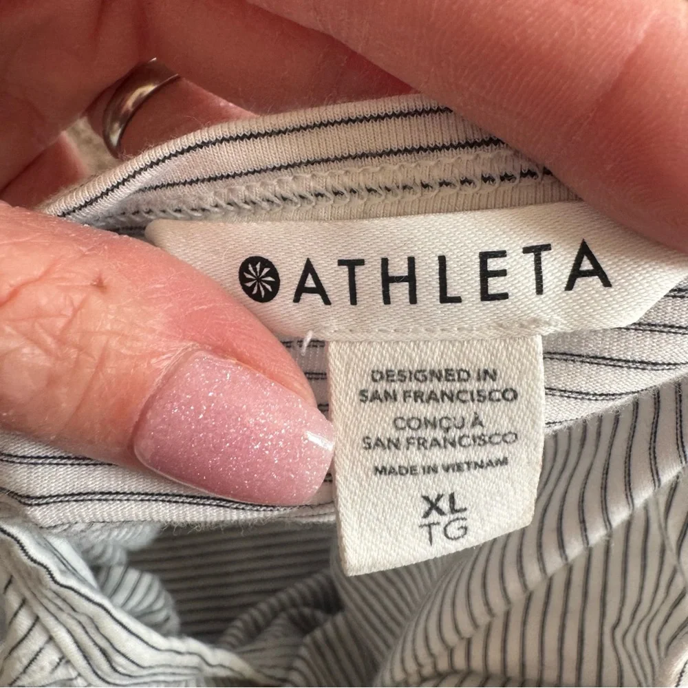 Athleta Essential Tee Relaxed Fit Top Black White Striped Cotton Blend Crop XL - Picture 4 of 8